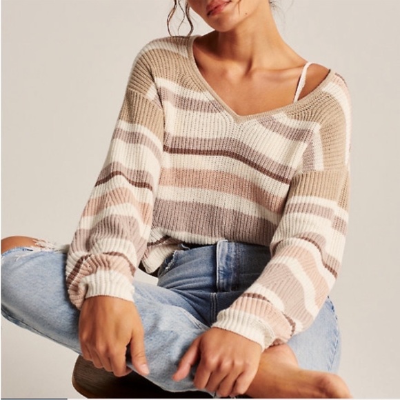 Abercrombie Sweetheart Neckline Sweater - Picture 2 of 4